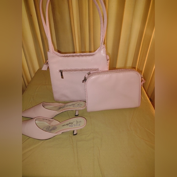 Women's Matching Purse & Short heels Shoes - Picture 10 of 16